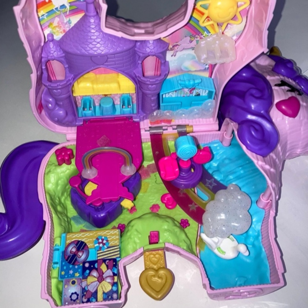 polly pocket unicorn party